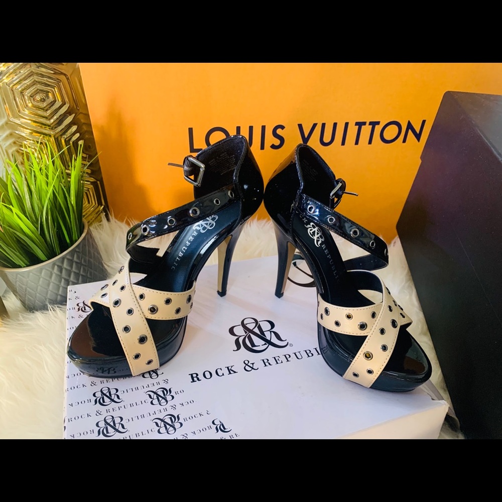 Rock & Republic Heels - Women - Size 6
